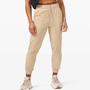 Lululemon Keep Moving Jogger